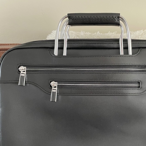 SOLD!! 
Tumi Arrivé Leather Laptop and Business brief - Picture 3 of 11